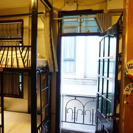 Nusmile'S Hostel And Travel Ханой Экстерьер фото