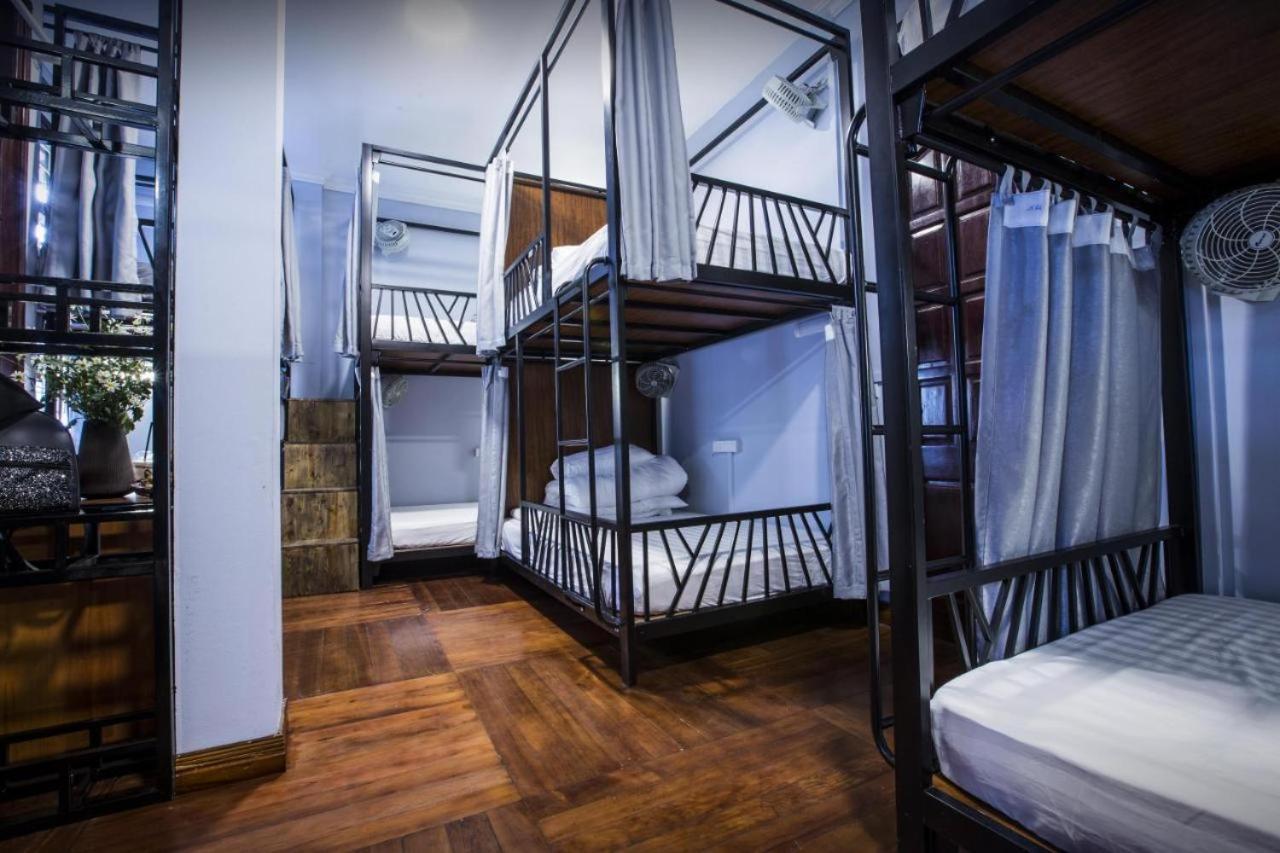 Nusmile'S Hostel And Travel Ханой Экстерьер фото