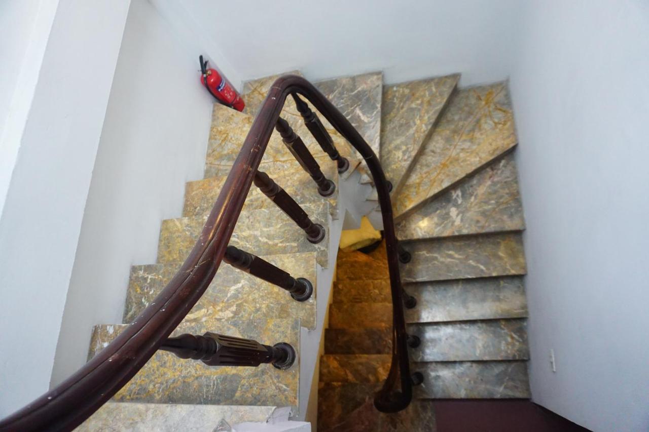 Nusmile'S Hostel And Travel Ханой Экстерьер фото