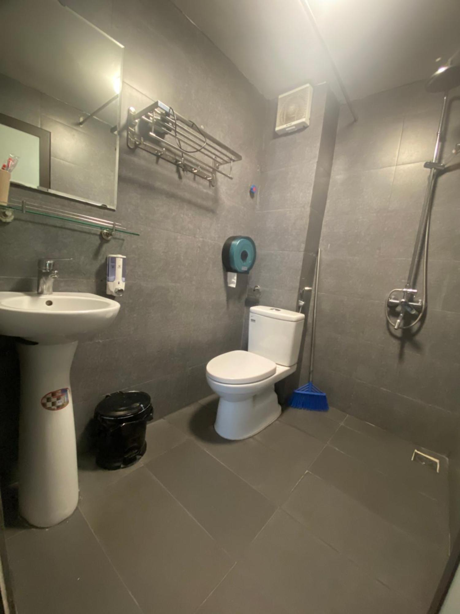 Nusmile'S Hostel And Travel Ханой Экстерьер фото