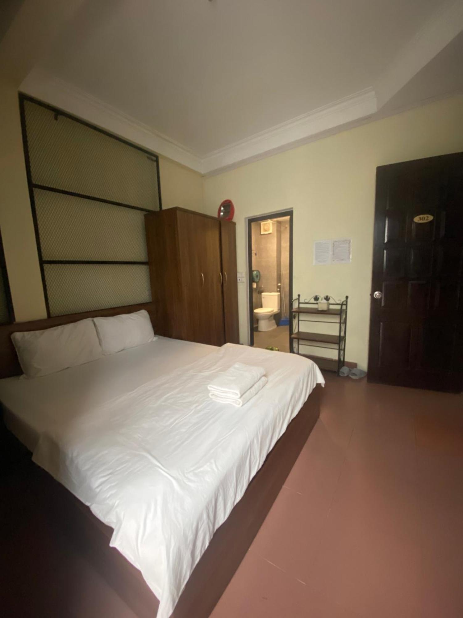 Nusmile'S Hostel And Travel Ханой Экстерьер фото