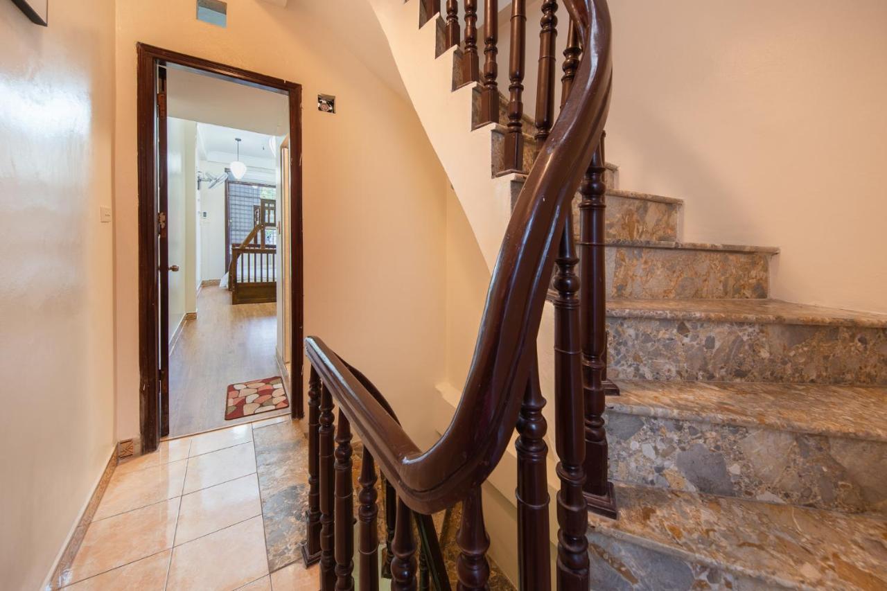Nusmile'S Hostel And Travel Ханой Экстерьер фото